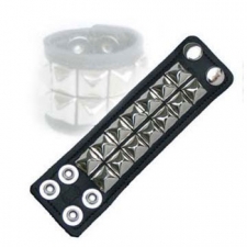 1.5 Inch Wide Ball Stretcher With Pyramid Studs 1.5 Inch Wide Ball Stretcher With Pyramid Studs