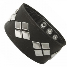 Diamond Shaped Studs Armband Diamond Shaped Studs Armband