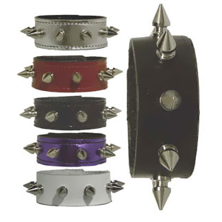 Wristband With One Row Of Small Spikes