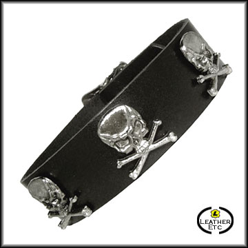 Skull And Cross Bones Collar