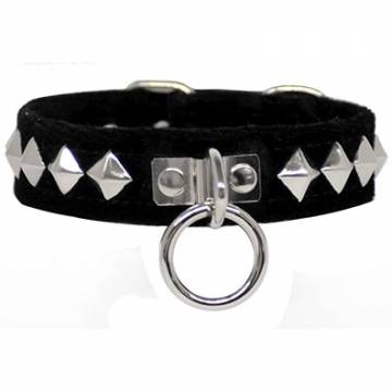 Velvet Collar With Pyramid Studs