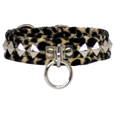 Velvet Collar With Pyramid Studs