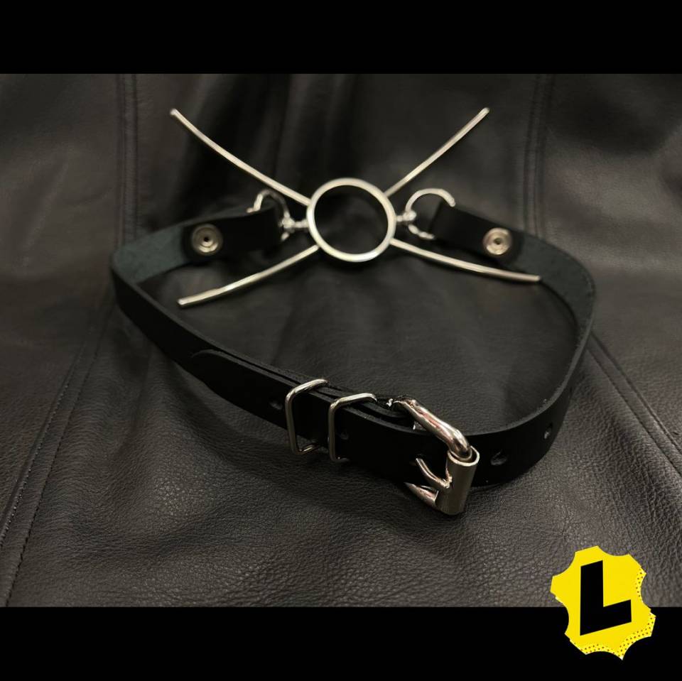 Flat Spider Gag